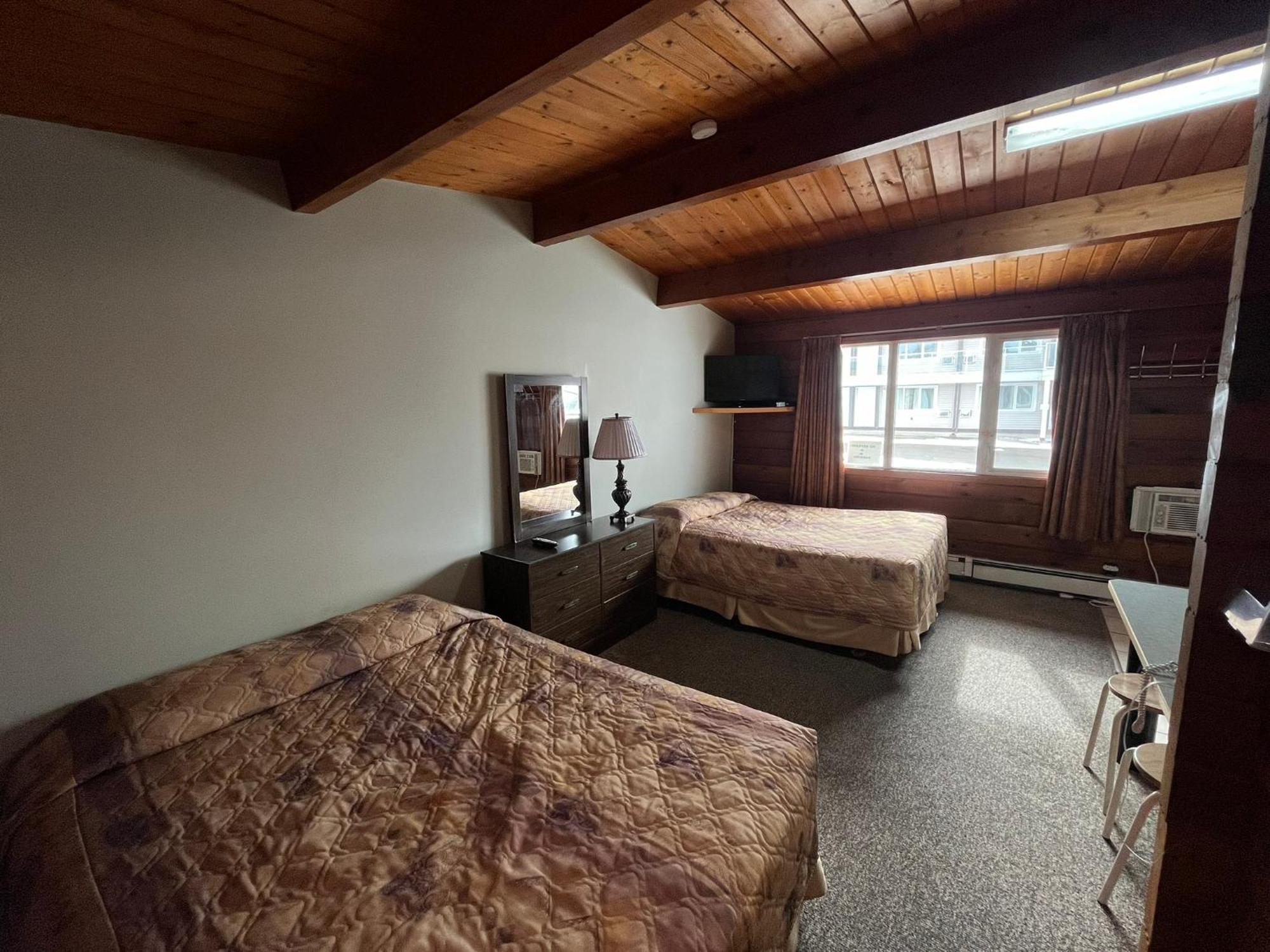 סילבן לייק Raccoon Lodge Motel מראה חיצוני תמונה