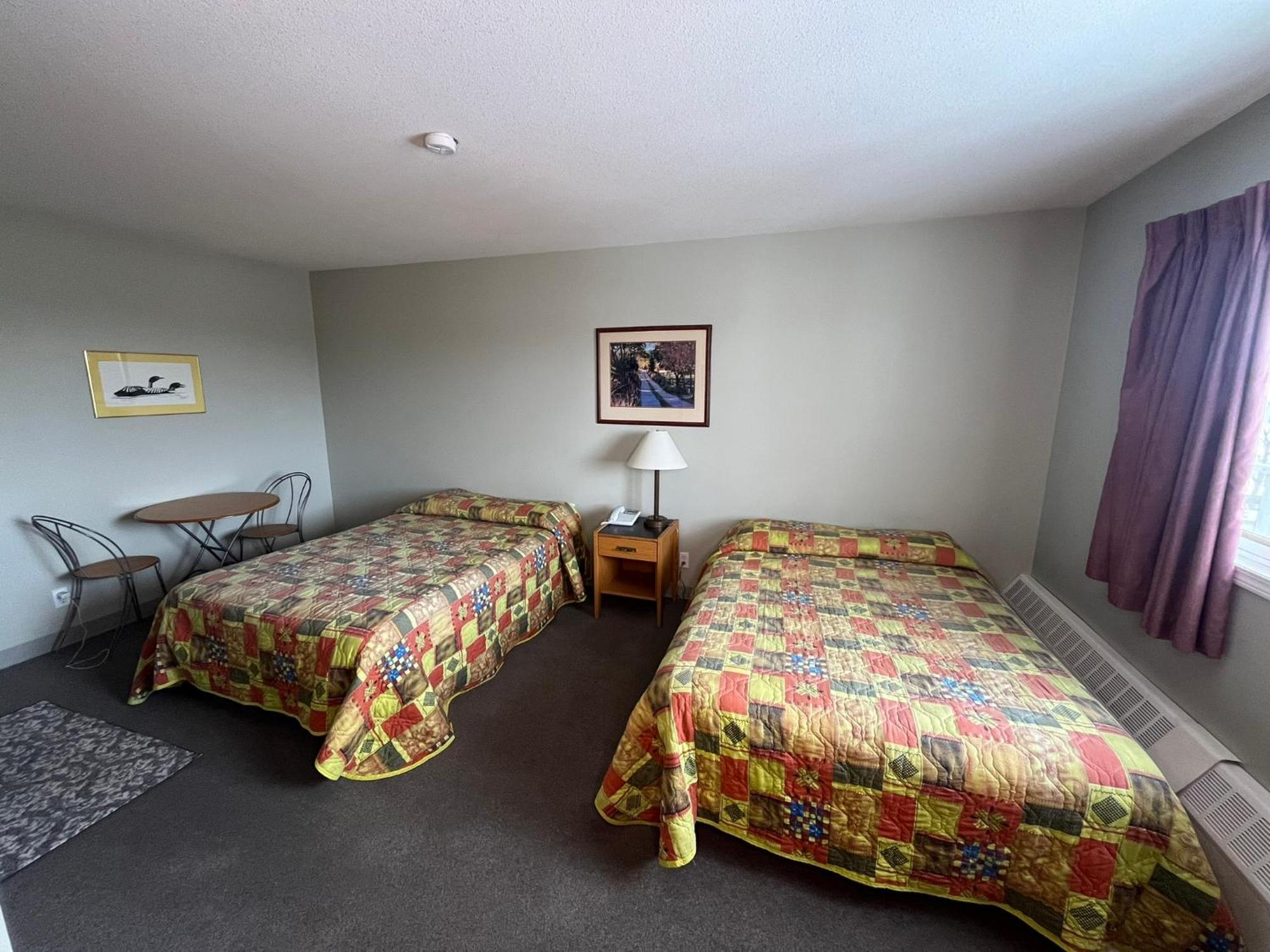 סילבן לייק Raccoon Lodge Motel חדר תמונה